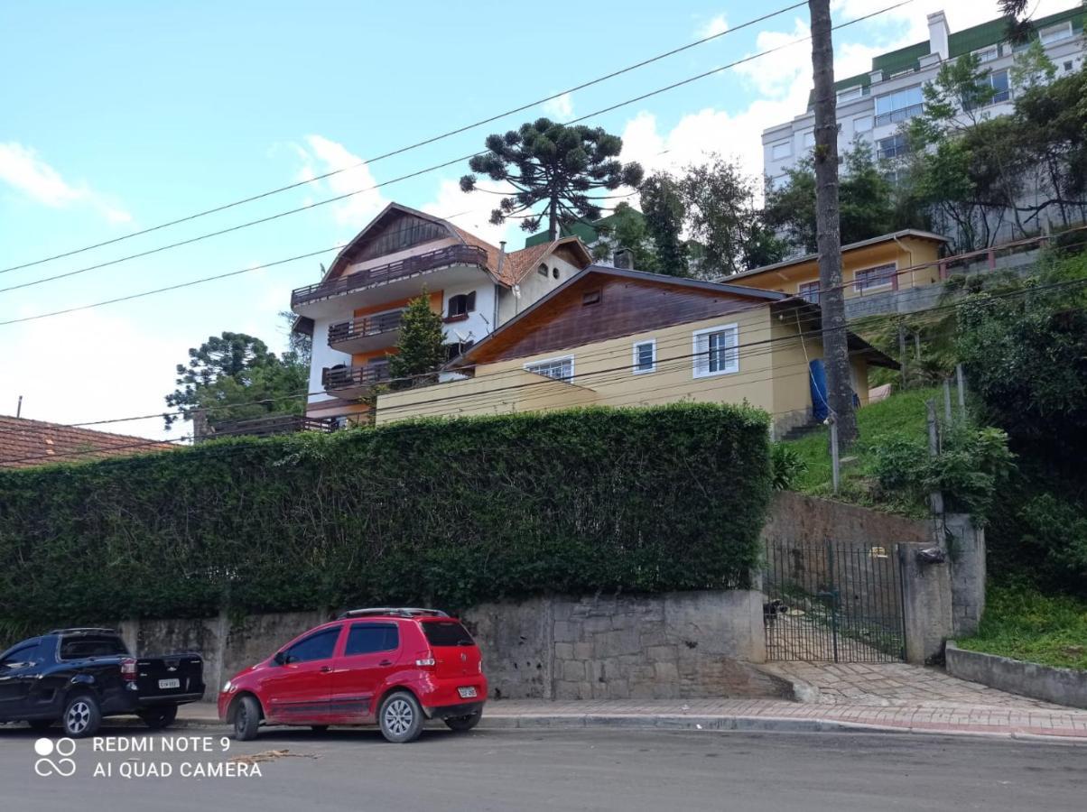 Cantinho Feliz A 900m Do Capivari Casa de férias *